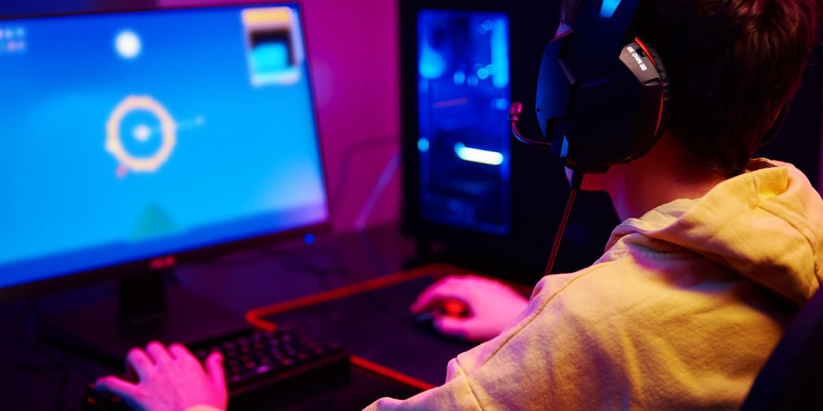 How Can I Start a Successful Gaming YouTube Channel or Twitch Stream? How Can I Start a Successful Gaming YouTube Channel or Twitch Stream?