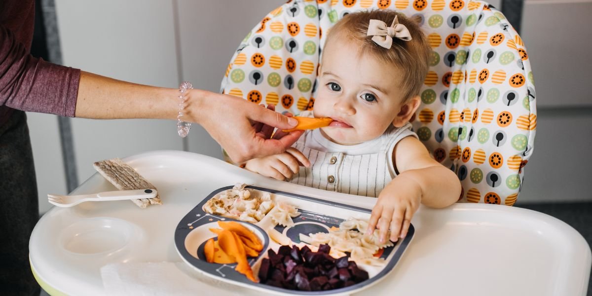 When Should I Start Introducing Solid Foods to My Baby? When Should I Start Introducing Solid Foods to My Baby?